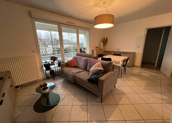 53716653b - Attribut alt par défaut.