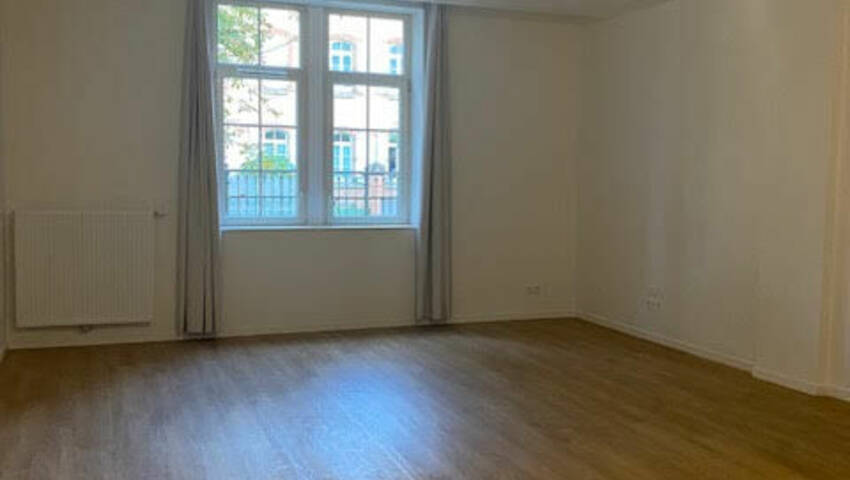 54012190d - Attribut alt par défaut.