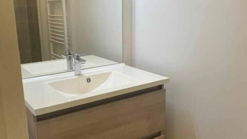 54012190j - Attribut alt par défaut.