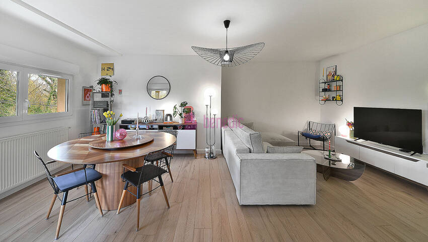 54293033f - Attribut alt par défaut.