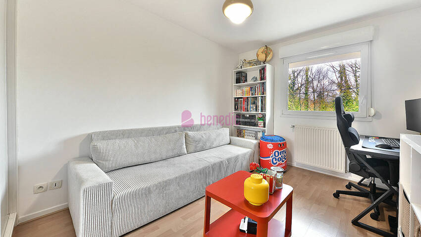 54293033m - Attribut alt par défaut.