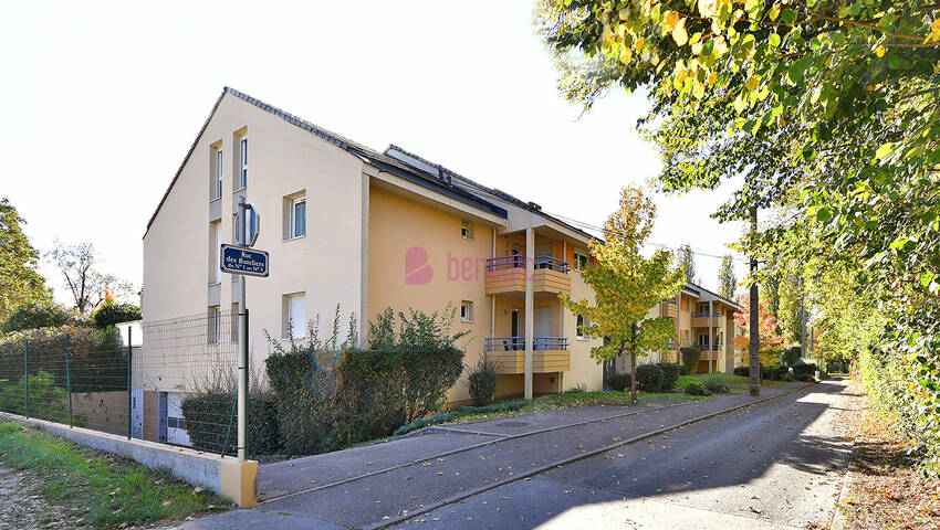 54293033n - Attribut alt par défaut.