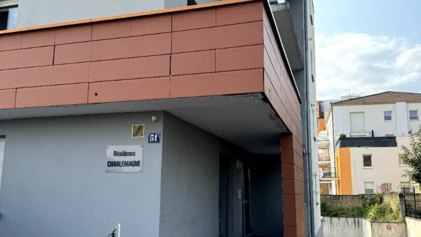 4246955f - Attribut alt par défaut.