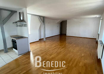 4254108a - Attribut alt par défaut.