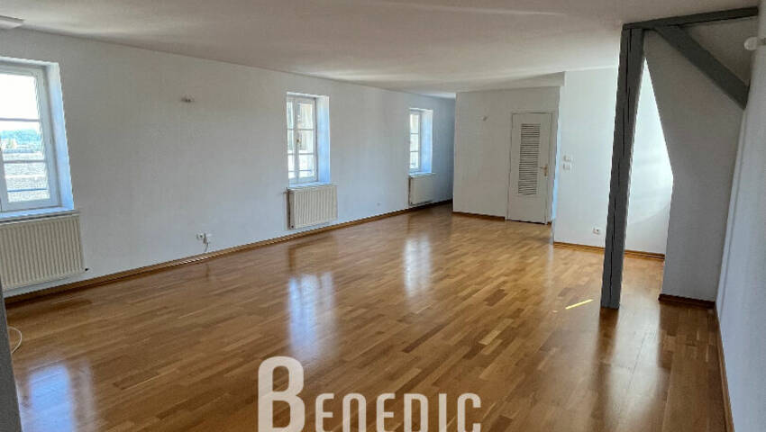 4254108e - Attribut alt par défaut.