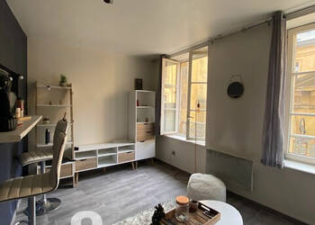 4246008a - Attribut alt par défaut.