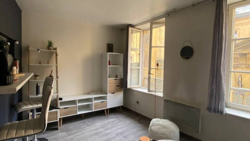 4246008a - Attribut alt par défaut.