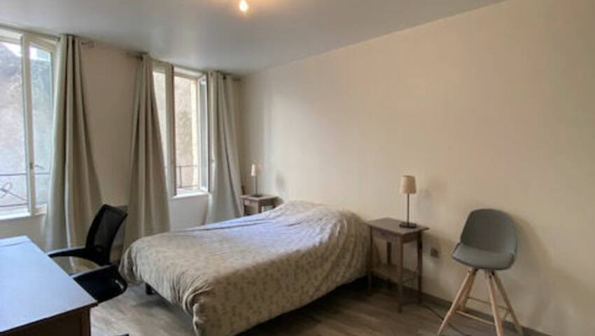 4246008d - Attribut alt par défaut.