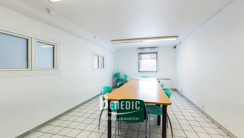 52337903h - Attribut alt par défaut.