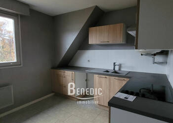 53744121a - Attribut alt par défaut.