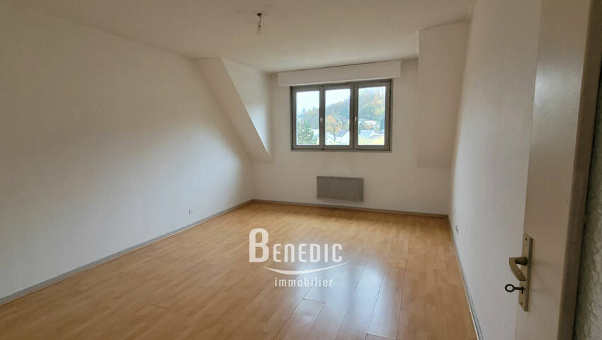 53744121d - Attribut alt par défaut.