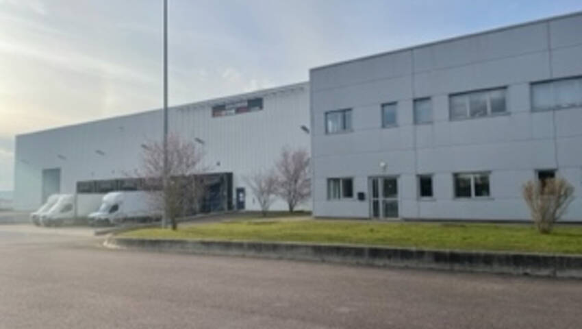 54579953l - Attribut alt par défaut.