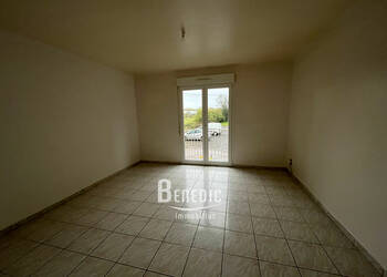 54368450a - Attribut alt par défaut.