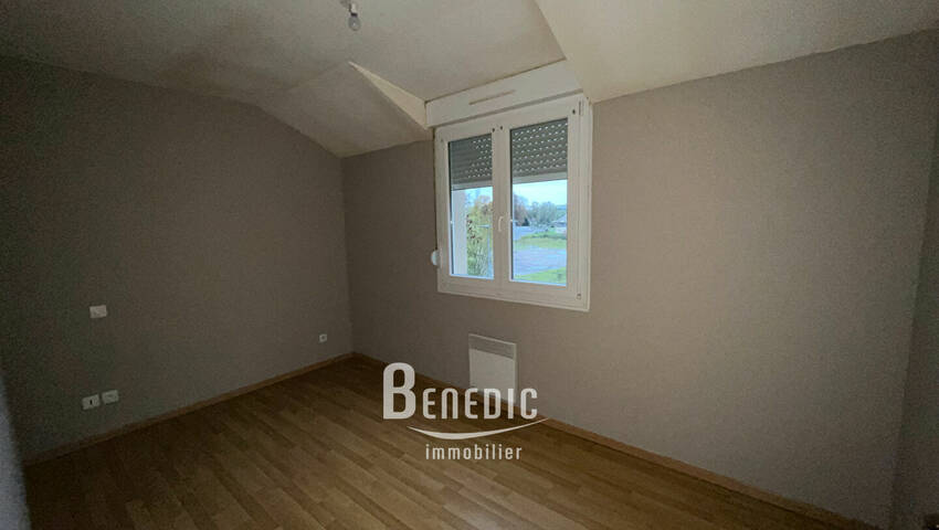 54368450d - Attribut alt par défaut.