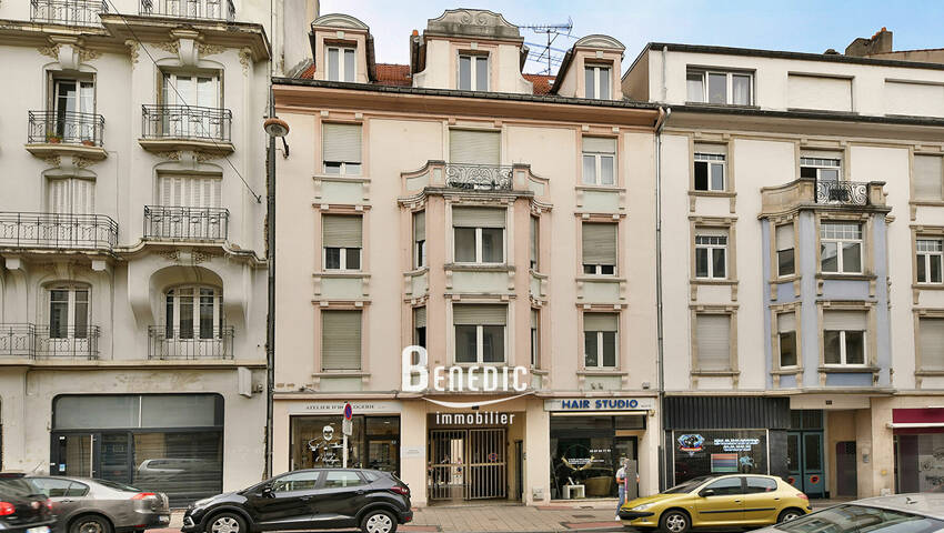 54514272a - Attribut alt par défaut.