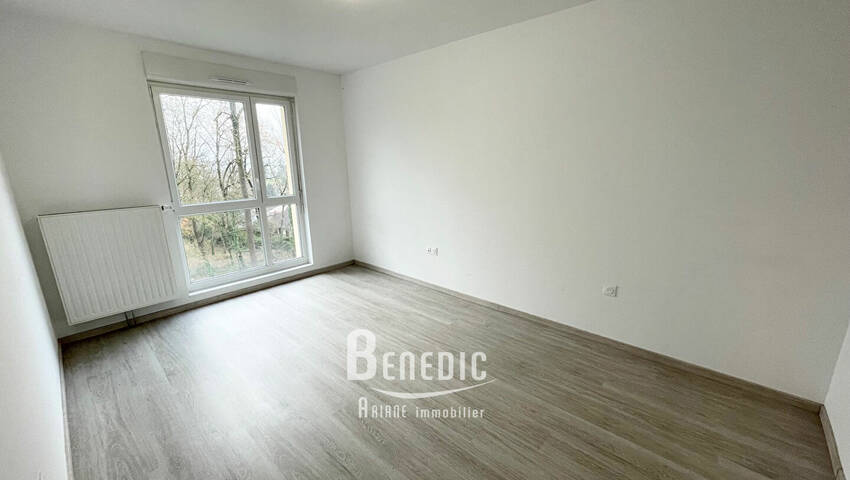 54804343e - Attribut alt par défaut.