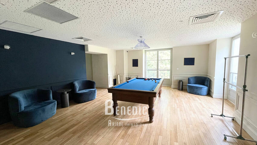 54804343m - Attribut alt par défaut.