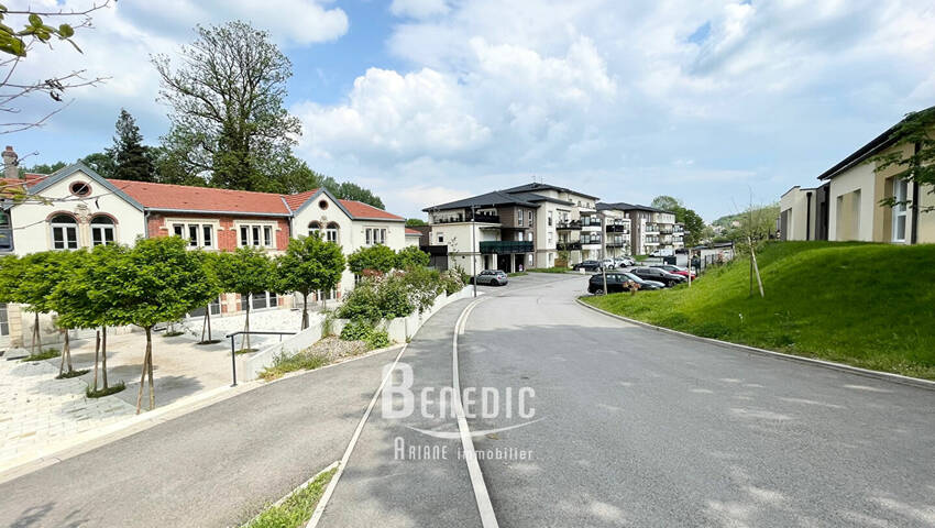 54804343o - Attribut alt par défaut.