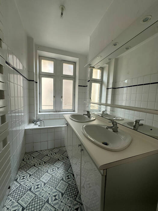 4254223k - Attribut alt par défaut.