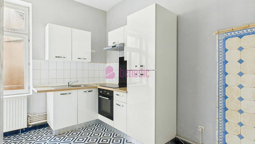 4254223a - Attribut alt par défaut.