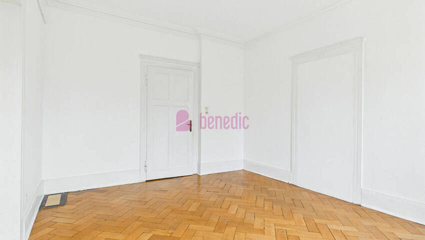 4254223h - Attribut alt par défaut.