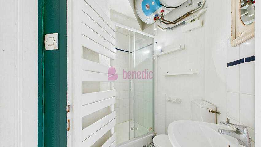 4254223k - Attribut alt par défaut.