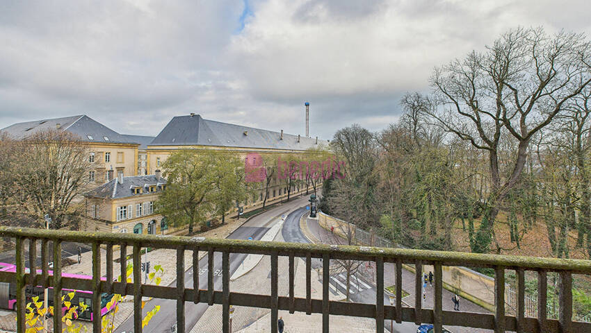 4254223n - Attribut alt par défaut.