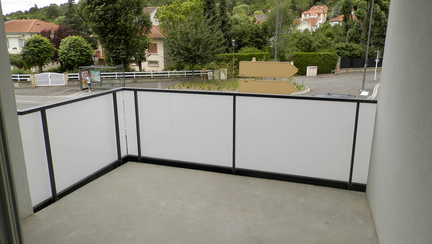 17280745b - Attribut alt par défaut.