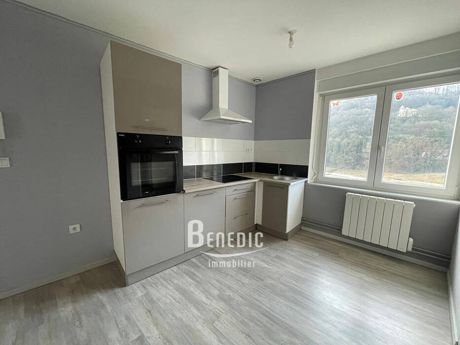 16028715b - Attribut alt par défaut.