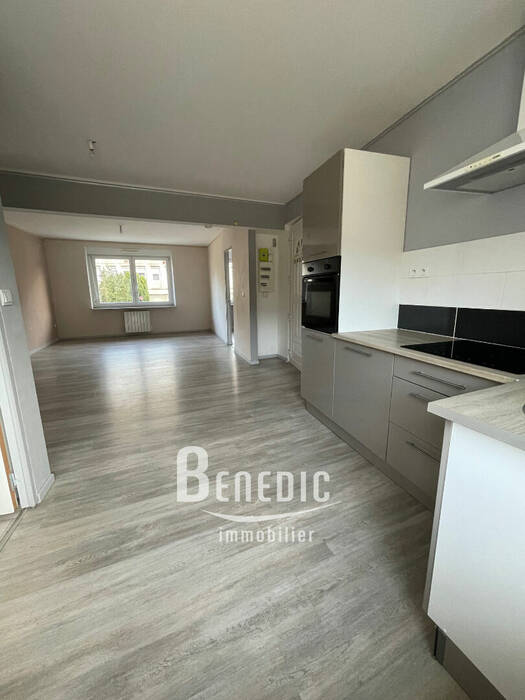 16028715c - Attribut alt par défaut.