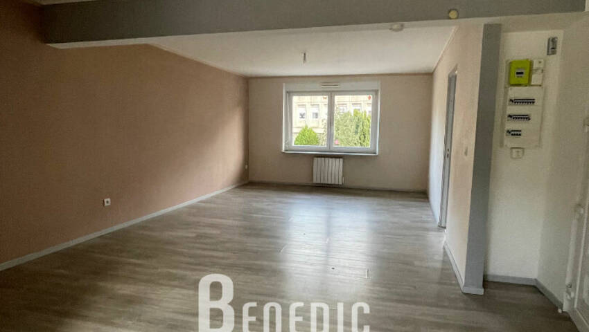 16028715d - Attribut alt par défaut.