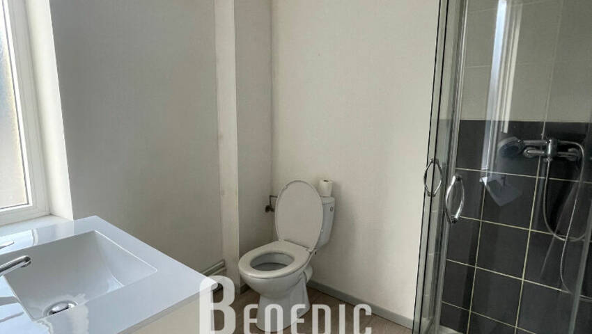 16028715e - Attribut alt par défaut.