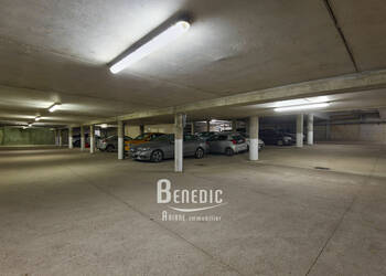 54997402b - Attribut alt par défaut.