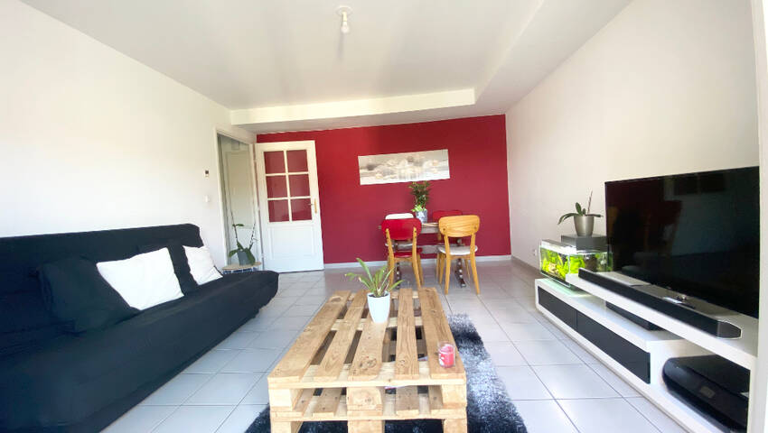 37599822b - Attribut alt par défaut.