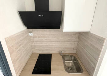 49349572b - Attribut alt par défaut.