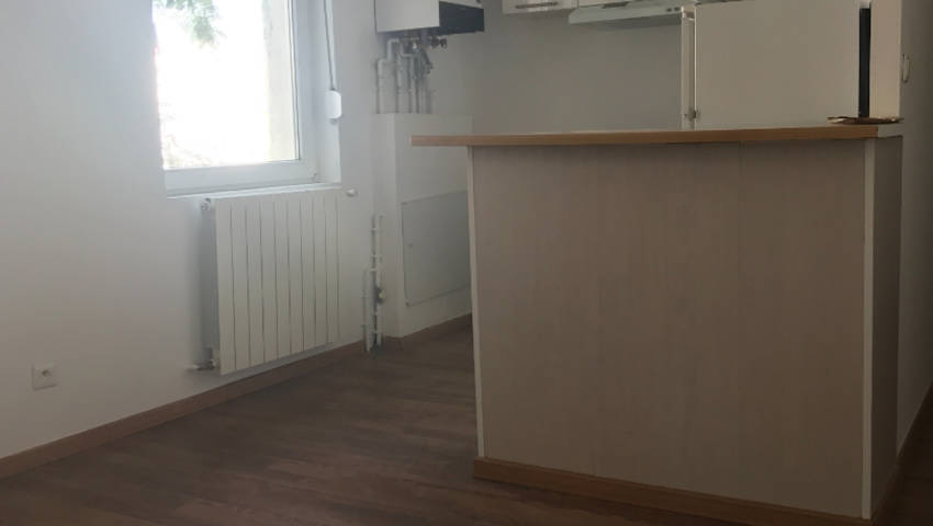 7255283g - Attribut alt par défaut.