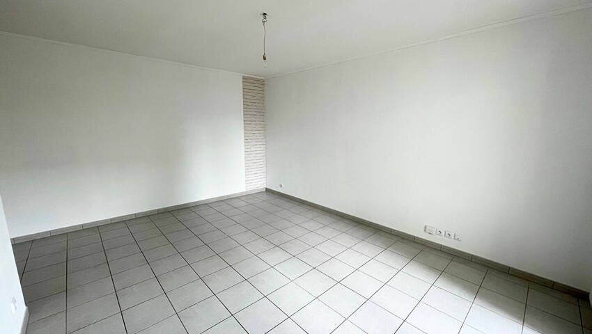 23195026c - Attribut alt par défaut.