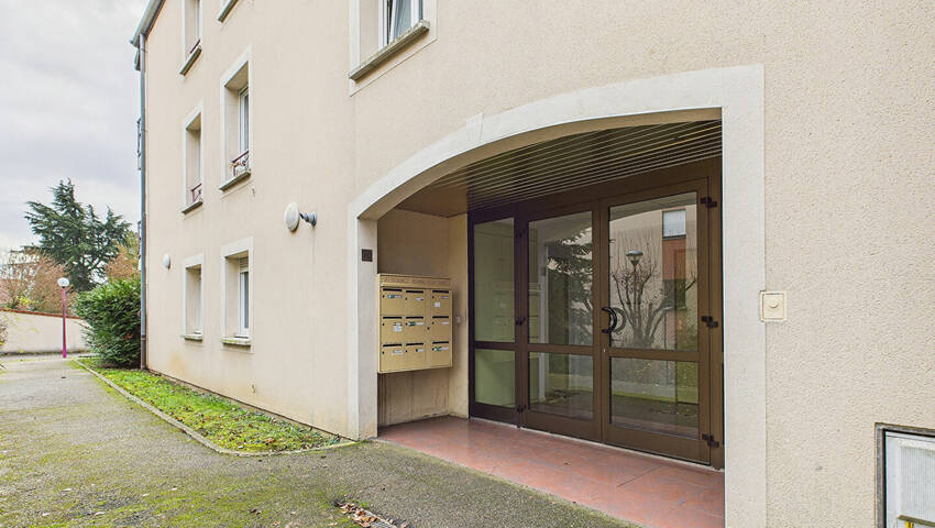 18497976a - Attribut alt par défaut.