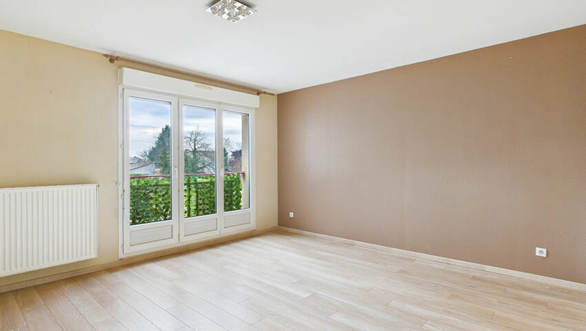 18497976b - Attribut alt par défaut.