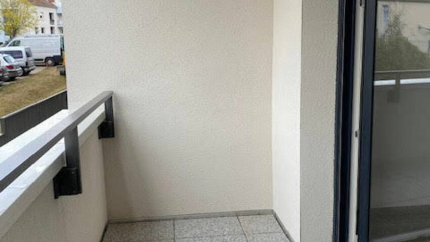 54604701f - Attribut alt par défaut.