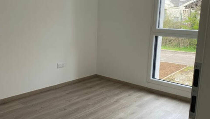 54604701g - Attribut alt par défaut.