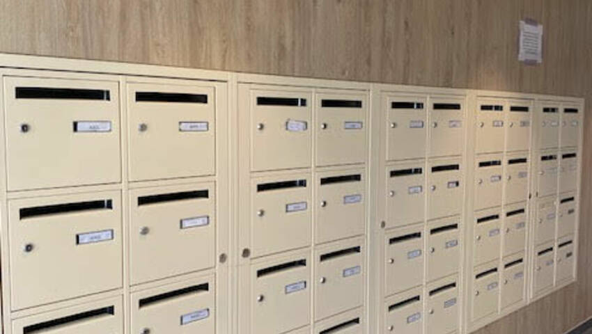 54604701m - Attribut alt par défaut.