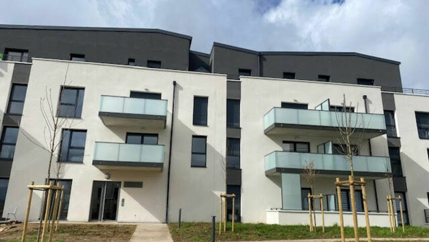 54604839a - Attribut alt par défaut.