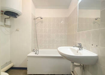 23827849c - Attribut alt par défaut.