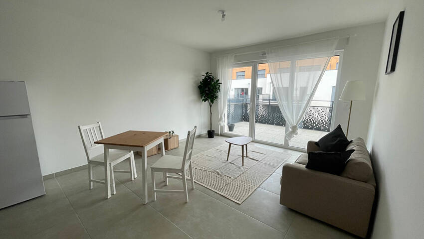 54804951e - Attribut alt par défaut.