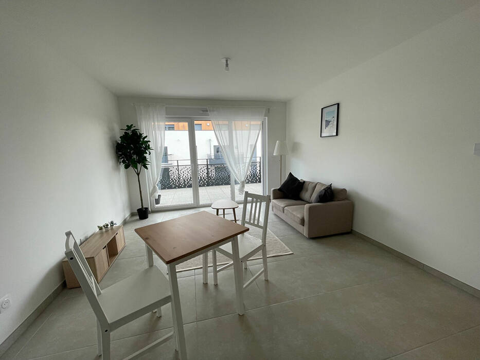 54804951f - Attribut alt par défaut.