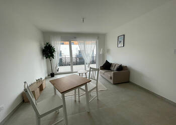 54804951f - Attribut alt par défaut.