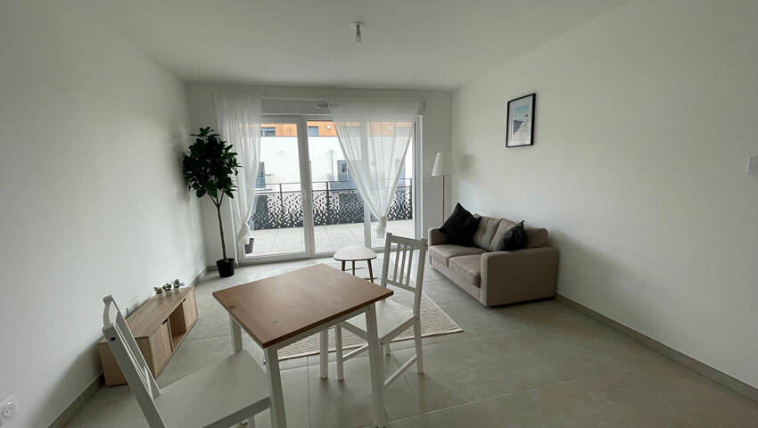 54804951f - Attribut alt par défaut.