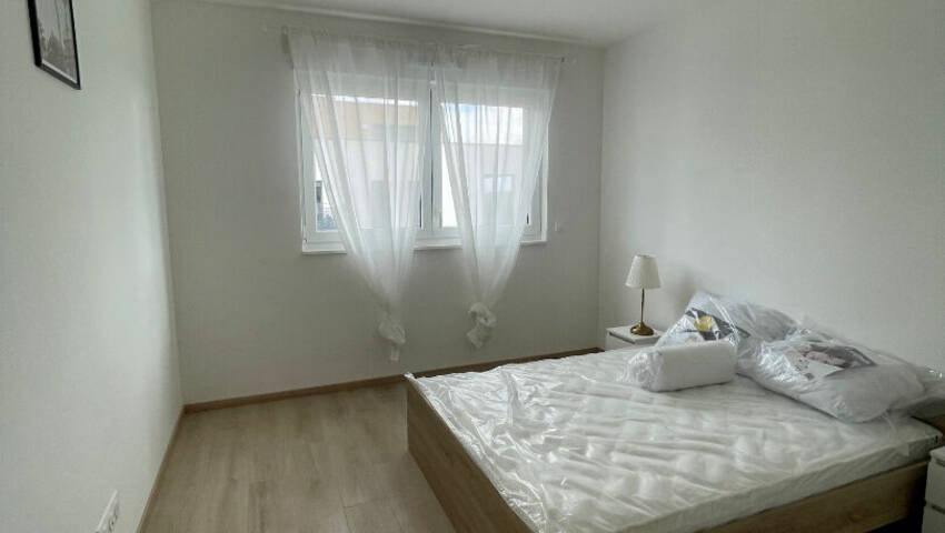 54804951j - Attribut alt par défaut.