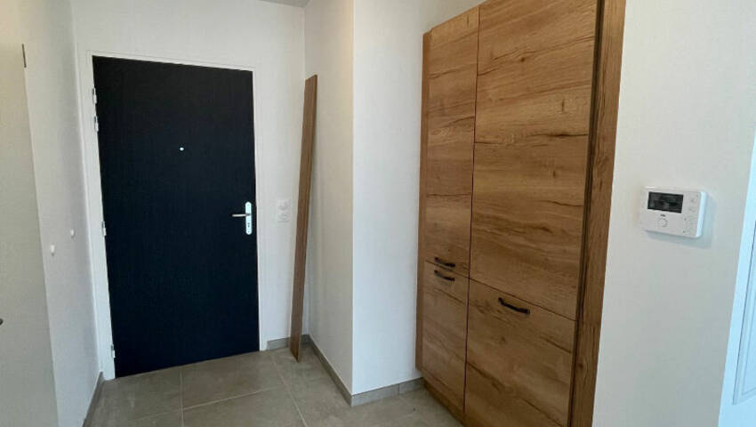 54804951l - Attribut alt par défaut.